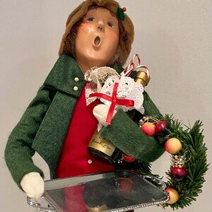 Byers' Choice Victorian SHiopper Caroler Collectible
